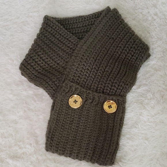 michael kors pocket scarf